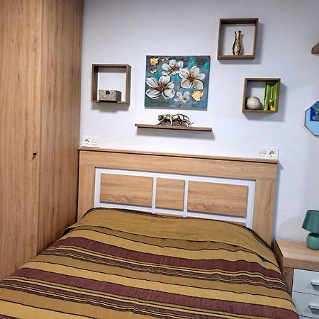 Apartmán Comfortable Studio With Sea View Benidorm Exteriér fotografie