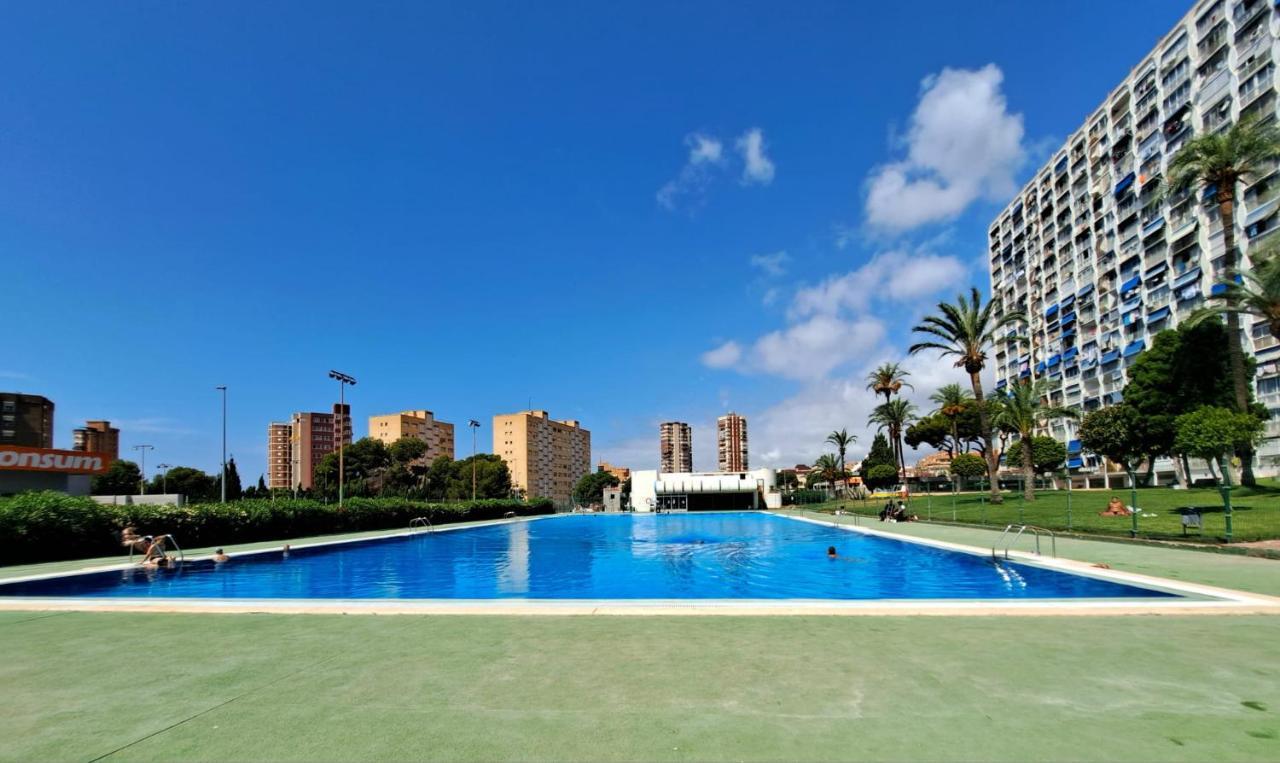 Apartmán Comfortable Studio With Sea View Benidorm Exteriér fotografie